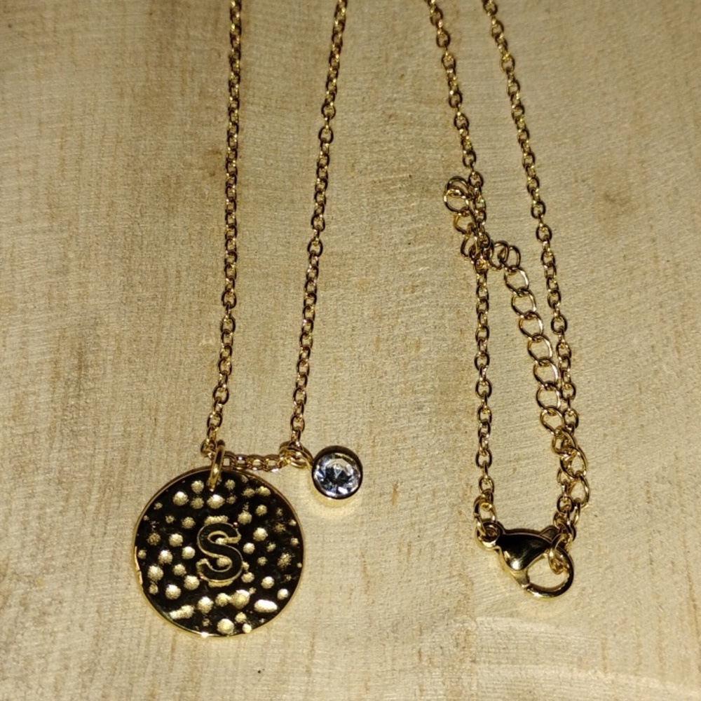 Initial S  Pendant Necklace - Picture 4 of 4